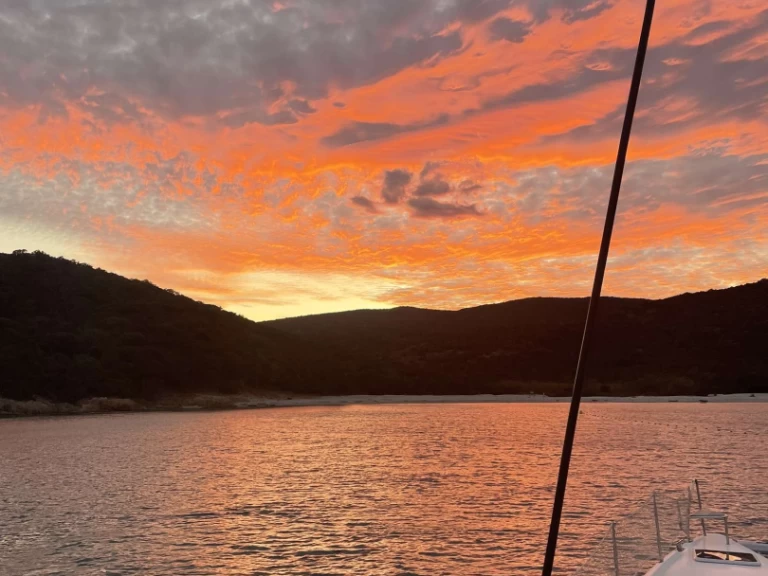 Pronájem Katamarán Fountaine Pajot s licencí