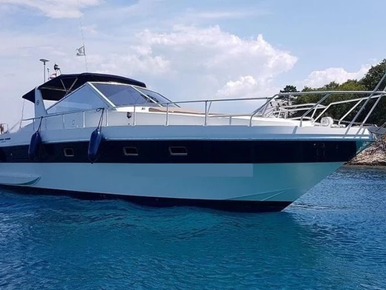 Pronajmout si Ferretti Craft Open 42 v Palermo