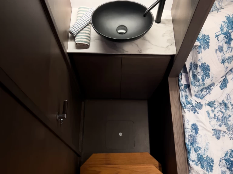 Pronájem lodi Vanguard Tesoro T41 v Glyfada na Samboatu