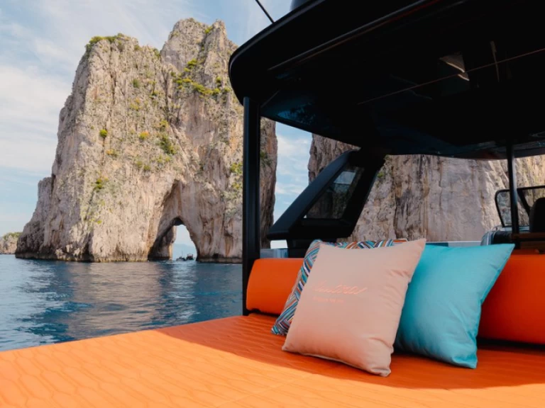 Pronajmout Jachta se skipperem či ne Cranchi v Castellammare di Stabia