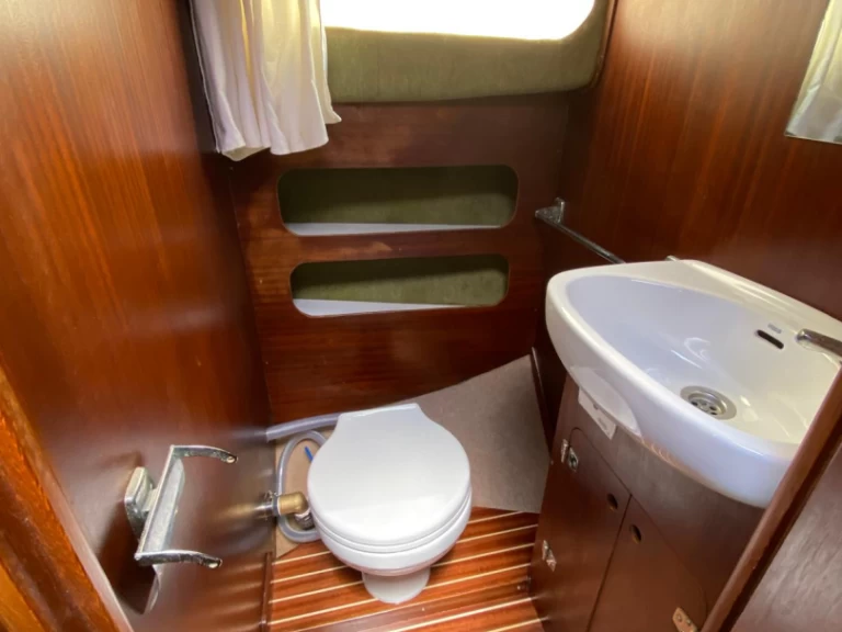 Pronájem Motorová loď Menorquin s licencí