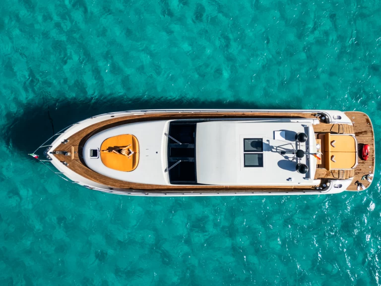 Pronájem jachty v Ibiza Town -Jaguar 72 na Samboatu