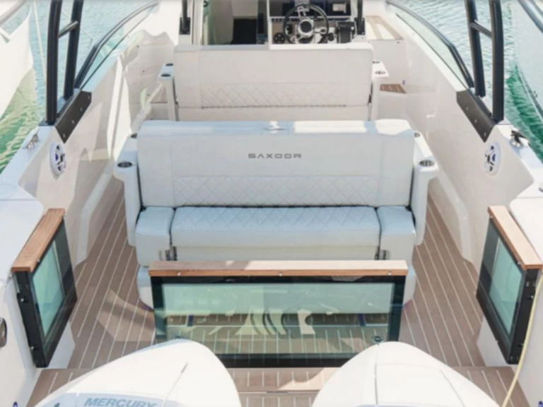 Motorová loď k pronájmu v Ibiza Town za nejlepší cenu