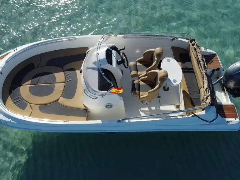 Pronájem Motorová loď v Marina Formentera -AQUA 6.30