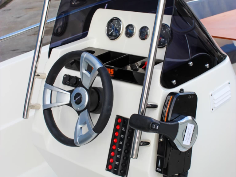 Pronájem Motorová loď v Manilva -Octopus Octopus 470