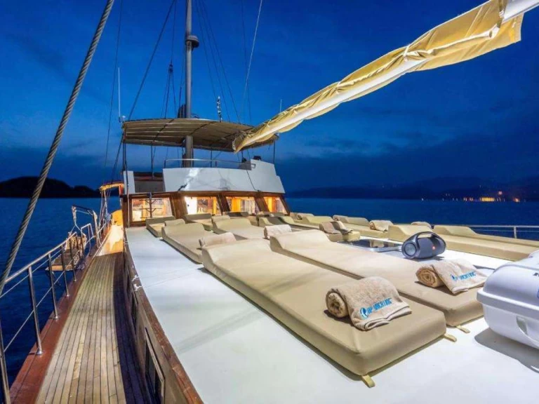 Pronájem lodi Gulet Fethiye v Göcek  na Samboatu