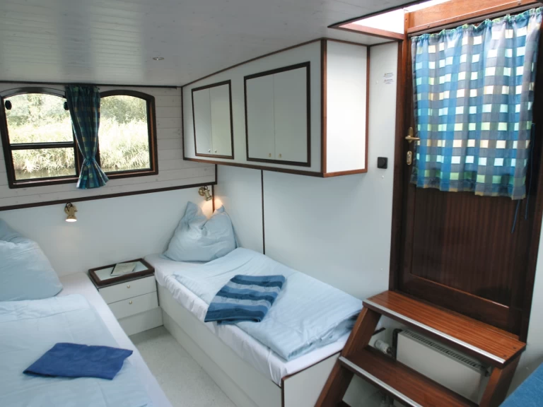 Pronájem Motorová loď v Rechlin - Kormoran 940