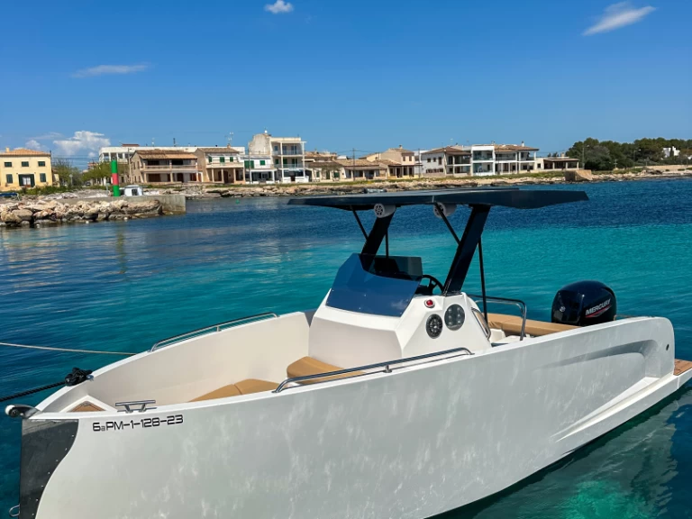 Pronájem Motorová loď Cattleya s licencí