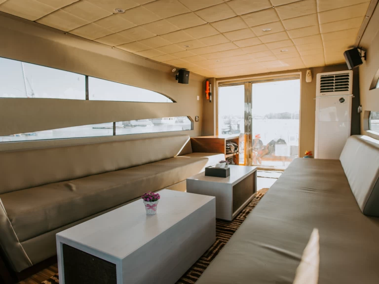 Pronájem lodi Monohull 2018 v Bali na Samboatu