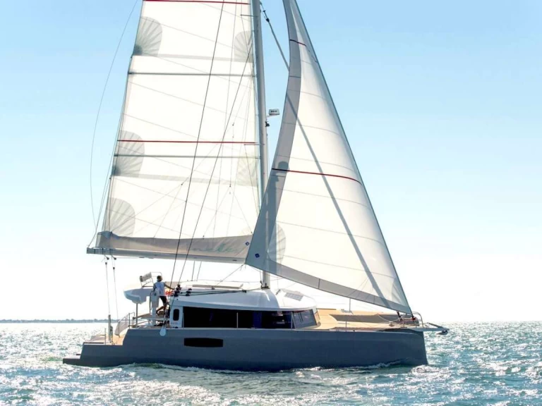 Pronájem lodi Neel L'OCTANT v Francouzská riviéra na Samboatu