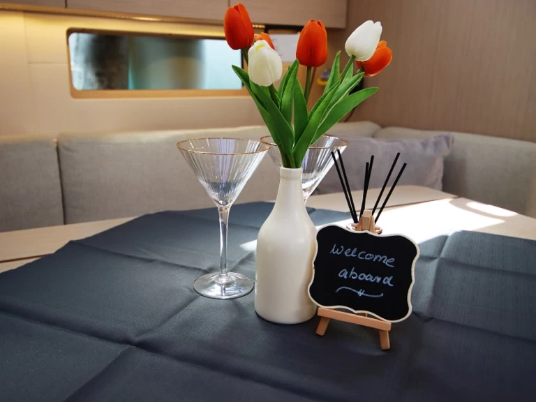 Plachetnice k pronájmu v Rogoznica za nejlepší cenu