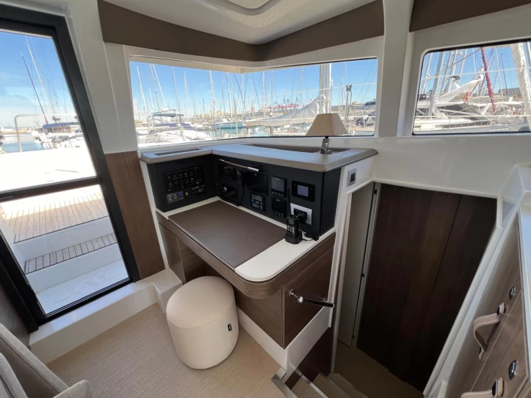 Bali Bali 4.2 jednotlivci a charterové společnosti v Porto Cervo