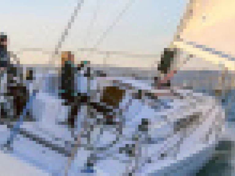 Pronajmout si Bénéteau First 36 v Arzon