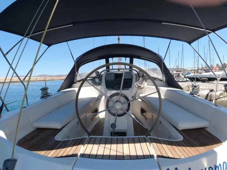 Pronájem Plachetnice Bavaria s licencí