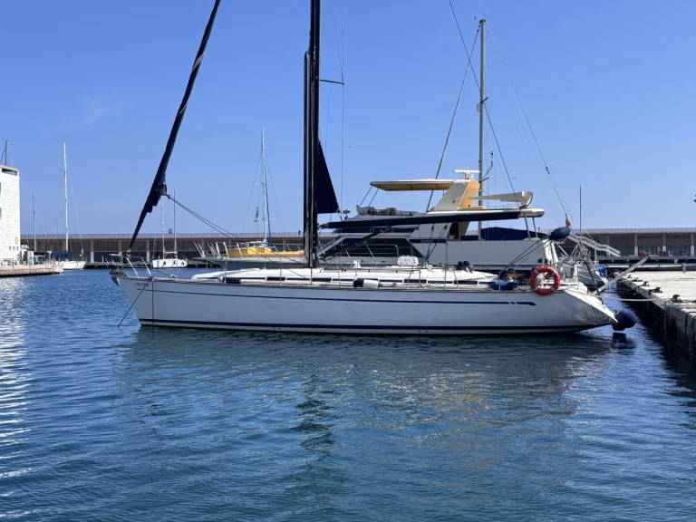 Pronajmout Plachetnice se skipperem či ne Bavaria v Port Olímpic of Barcelona