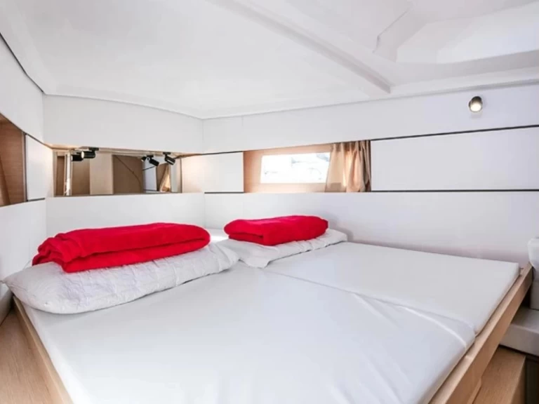 Pronájem Plachetnice v Empuriabrava -Bénéteau Oceanis 38