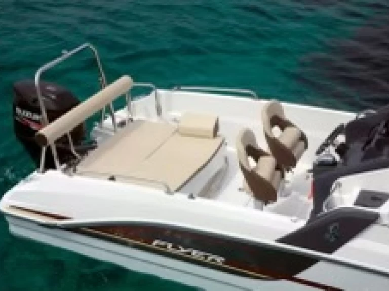 Pronájem Motorová loď v Mandelieu-la-Napoule -Bénéteau Flyer 6.6 SUNdeck