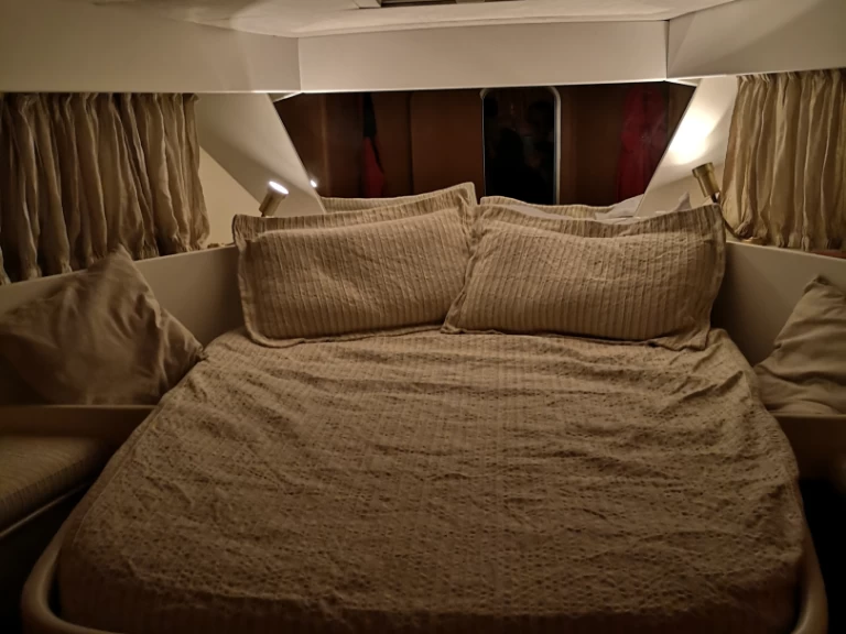 Pronajmout Motorová loď se skipperem či ne Ars v Bocca di Magra