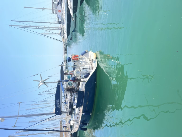 Pronájem Plachetnice Bénéteau s licencí