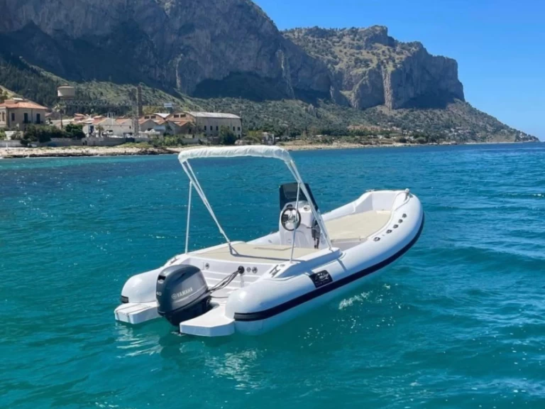 Gem Gem 6.30 jednotlivci a charterové společnosti v Catania