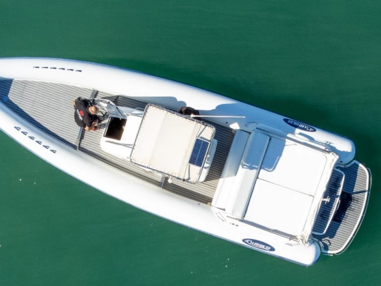 Pronajmout Polotuhá loď se skipperem či ne Nautica Led v Terracina