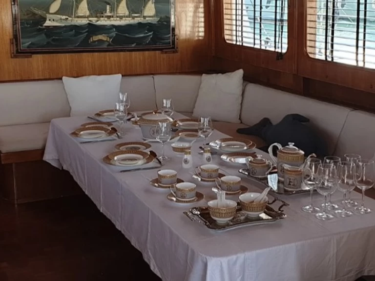 Jachta k pronájmu v Agios Kosmas Marina za nejlepší cenu