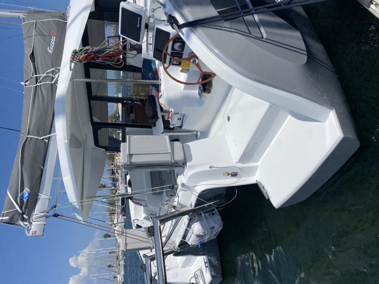 Excess Excess 11 jednotlivci a charterové společnosti v Le Cap d'Agde