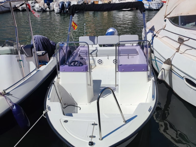 Pronájem lodi Port Saplaya lákavé ceny N 585