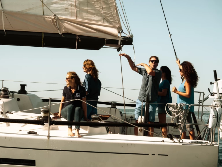 Bénéteau First 40.7 jednotlivci a charterové společnosti v Marseille