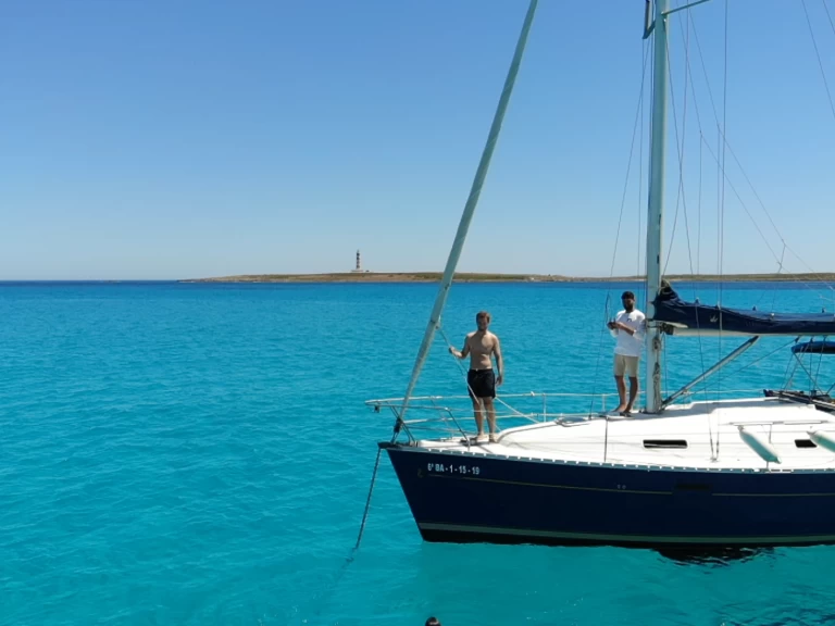 Plachetnice k pronájmu v Mahon za nejlepší cenu