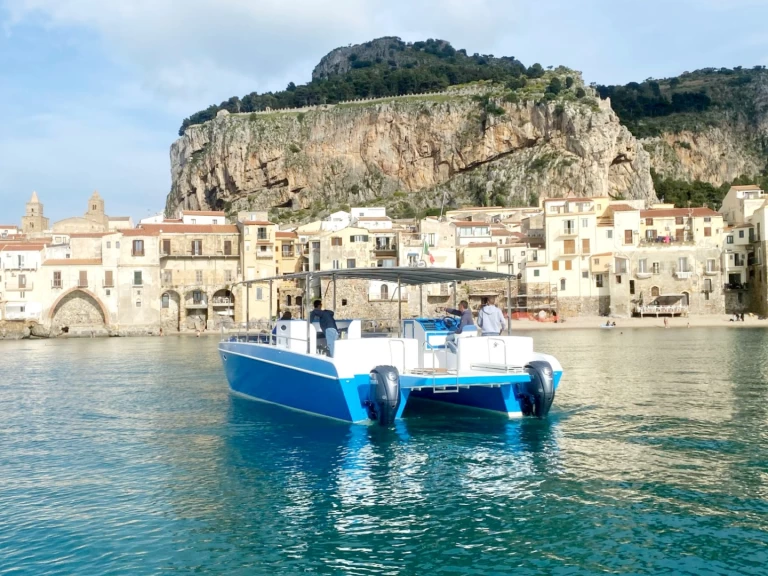 Pronajmout si Easy cat Easy Cat v Cefalù