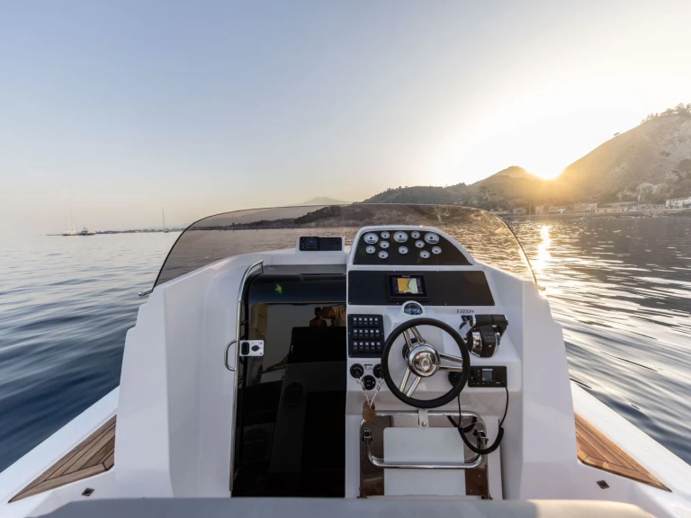 Pronajmout si Stilmar Stilmar 35 Cabin v Taormina