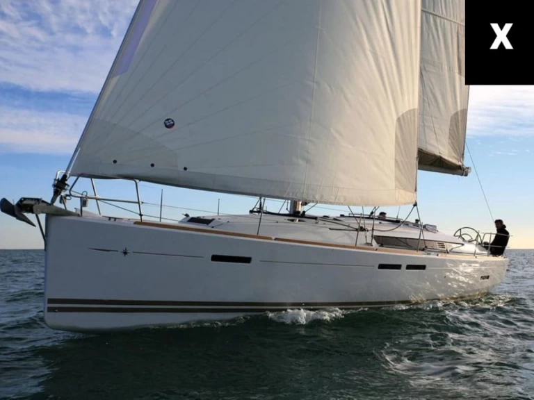 Pronájem Plachetnice Jeanneau s licencí