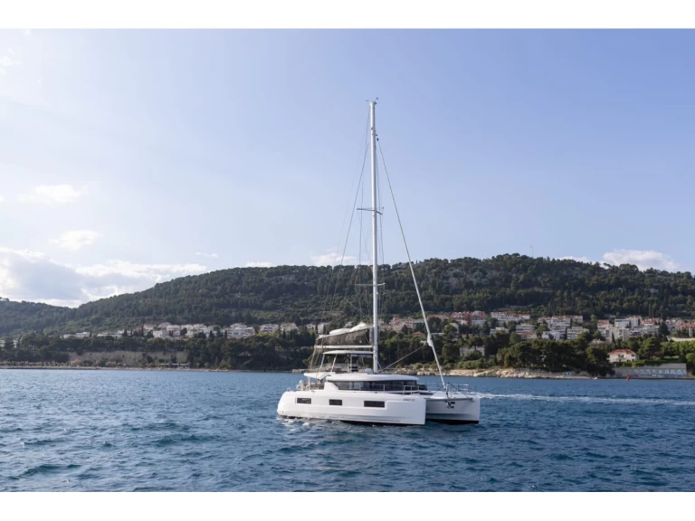 Pronajmout si Lagoon Lagoon 46 v Split