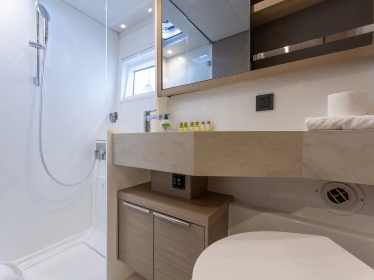 Pronajmout si Lagoon Lagoon 46 v Split