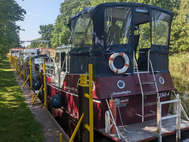 Pronájem Říční loď v Neustrelitz -Termeer Yachting Rogger 850 AK