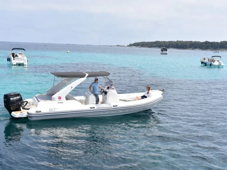 Pronájem lodi Juan-les-Pins lákavé ceny B7