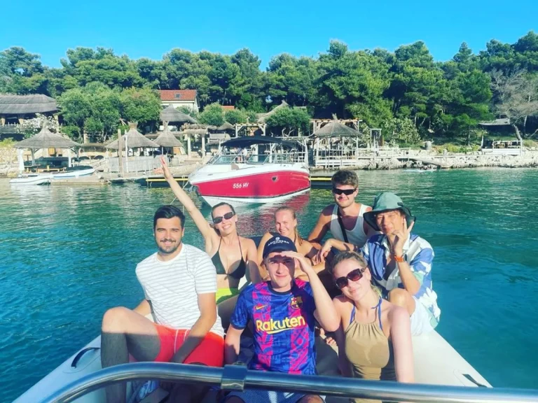 Pronajmout si Bsc BSC 75 v Hvar 