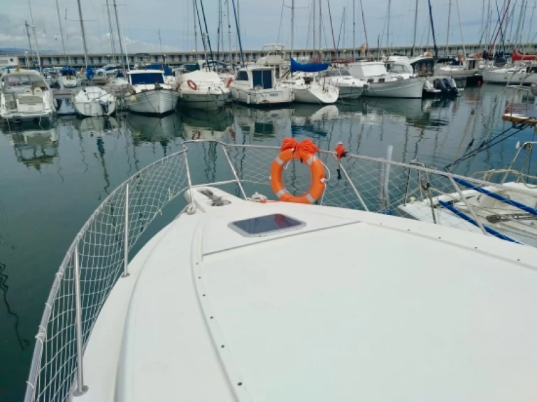 Cranchi Cruiser 32 jednotlivci a charterové společnosti v Port de Mataró