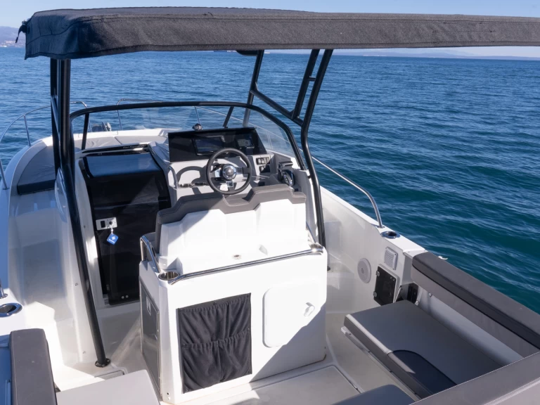 Pronájem Motorová loď v Ičići -Jeanneau Cap Camarat 7.5 WA