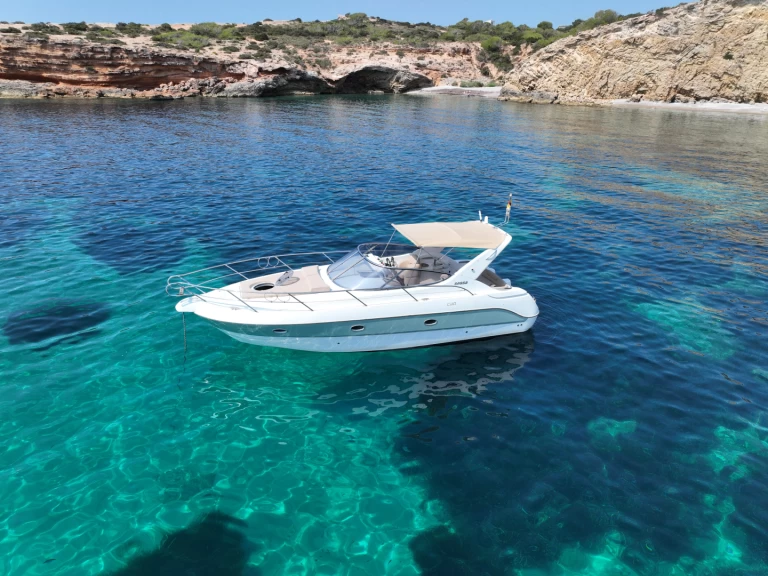 Pronájem Motorová loď Jeanneau s licencí