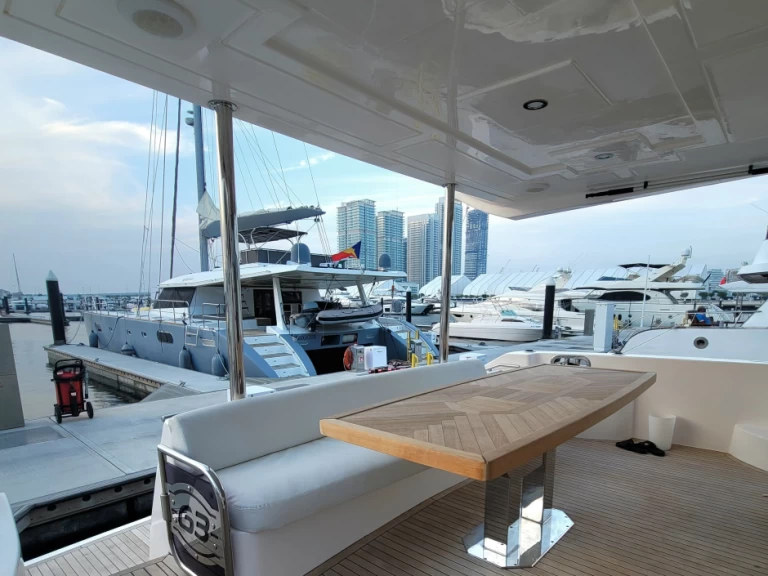 Pronájem lodi Gulf Craft - Majesty Yachts Refit 2023 v Dubai Marina na Samboatu
