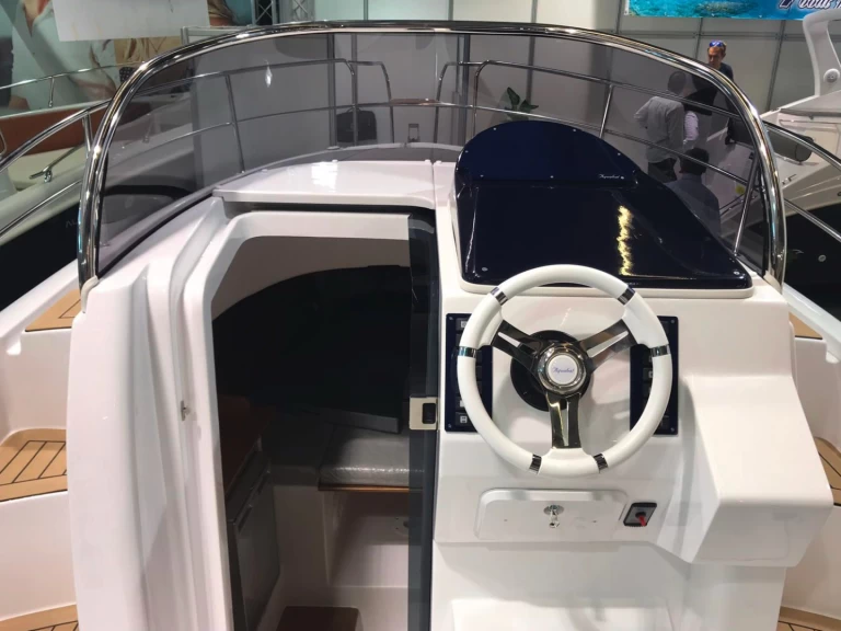 Pronájem jachty v Giardini-Naxos -Aquabat Sport Infinity 850 Lux na Samboatu