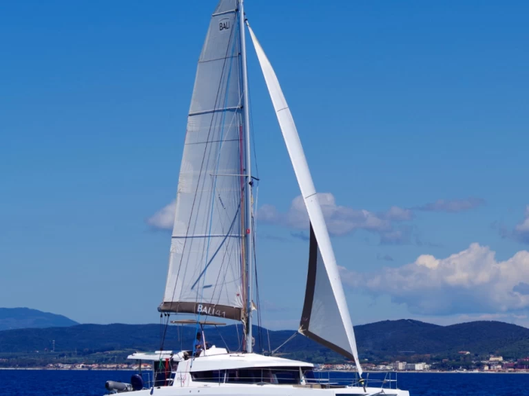 Katamarán k pronájmu v Siracusa za nejlepší cenu