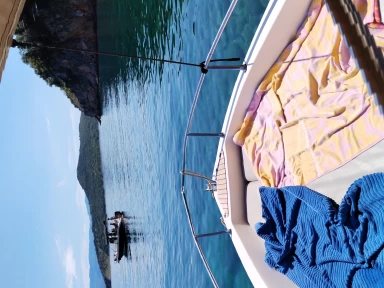 Aquamar Samoa 550 jednotlivci a charterové společnosti v Vrbnik