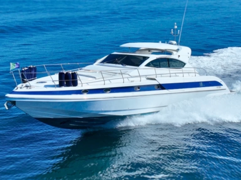 Conam Conam 58 S jednotlivci a charterové společnosti v Port Grimaud