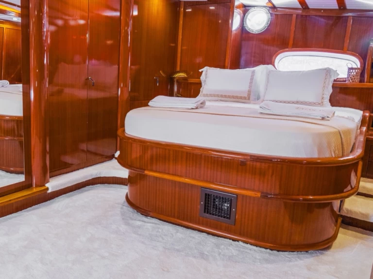 Pronajmout Plachetnice se skipperem či ne  v Bodrum