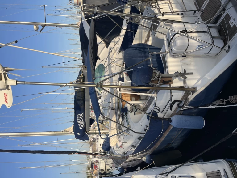 Pronájem Plachetnice Bénéteau s licencí