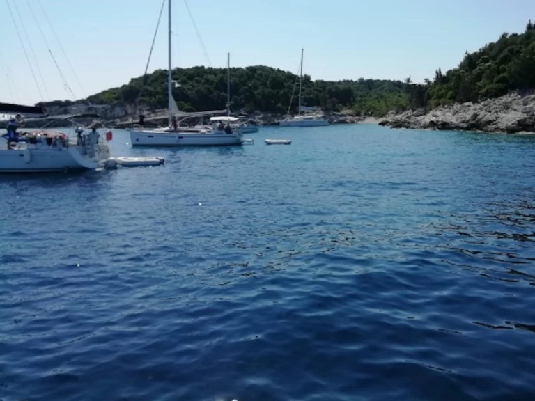 Pronájem lodi Jeanneau Sun Odyssey 39 DS v Paleros na Samboatu