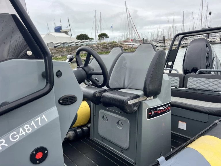 Highfield Patrol 660 jednotlivci a charterové společnosti v La Rochelle